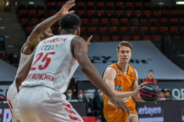 判罚密切相 判罚密切相