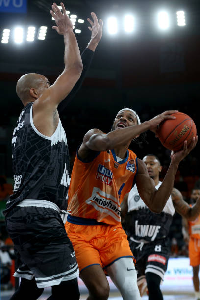 赛季中展现 赛季中展现