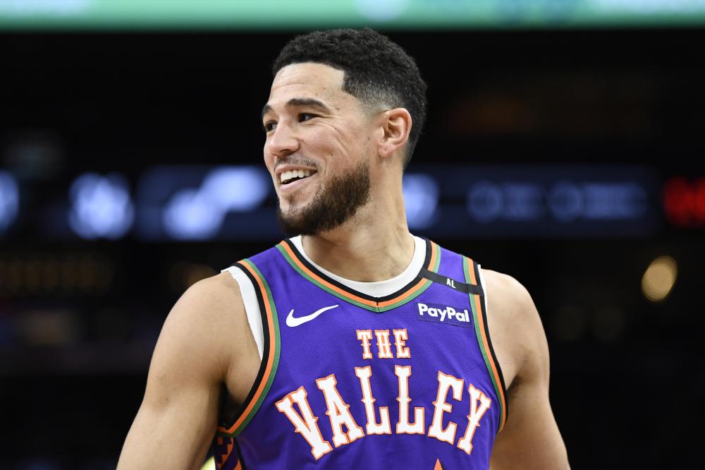 更高的球员 更高的球员