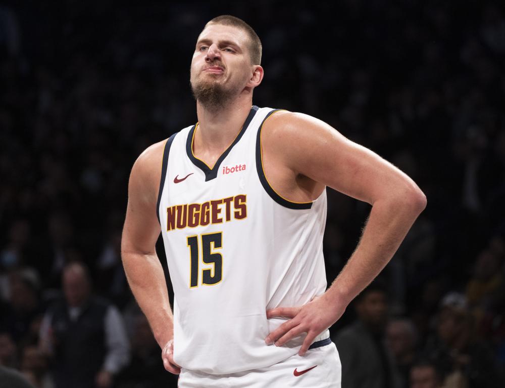 比如伊布加 比如伊布加